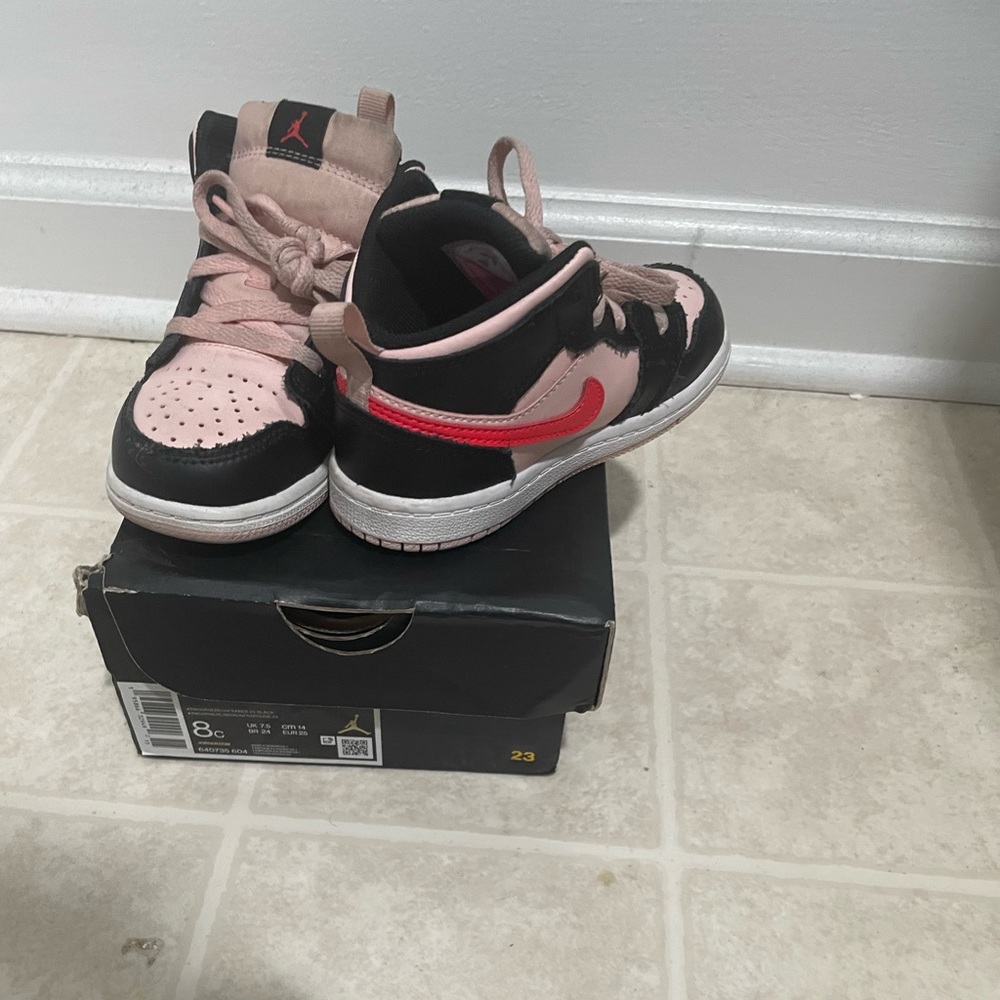 Toddler Jordan AJ 1 Mid.